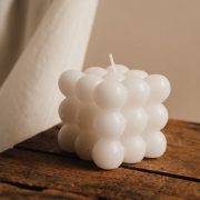 vela decorativa cubo